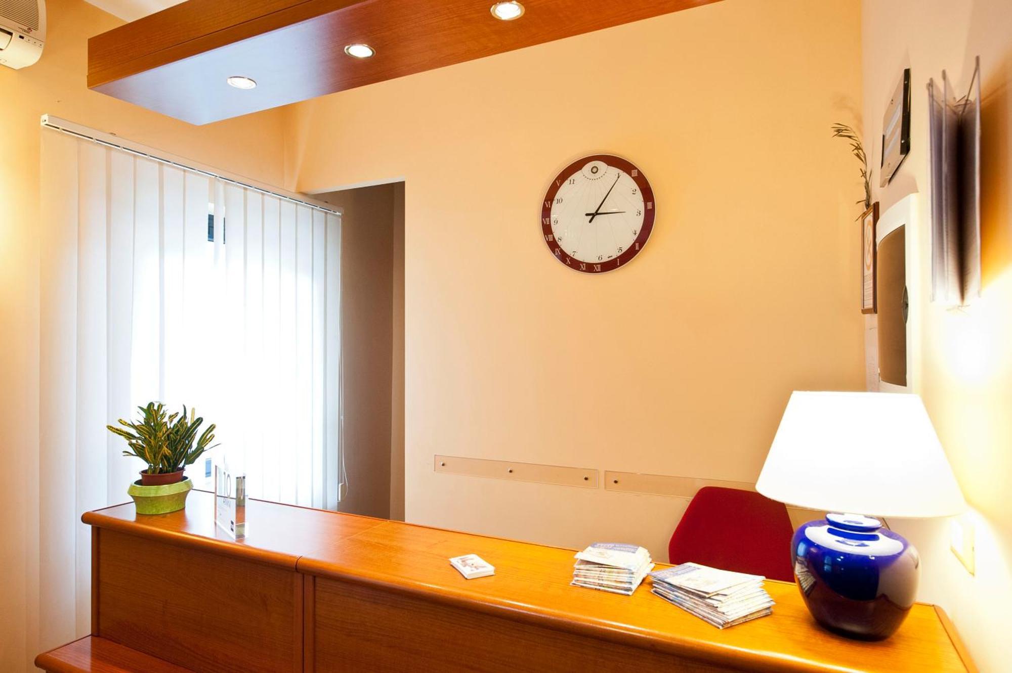 Hotel 4 Pini โรม ภายนอก รูปภาพ